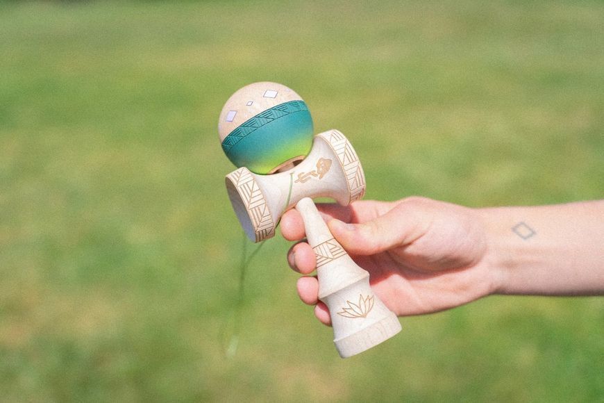 ET Pro Mod - Lotus Kendamas